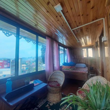 דרג'ילינג Neora Backpackers Hostel מראה חיצוני תמונה